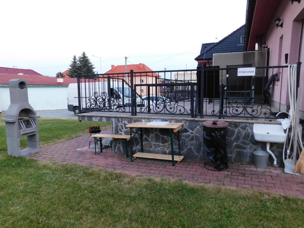 Apartmanovy Penzion Bojnice Exterior foto